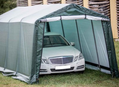 Une tente de garage en toile : l'idée prix réduit pour votre voiture !