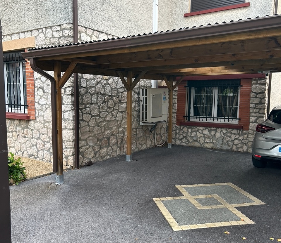 emplacement de carport au plus près de la maison