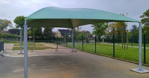 carport métallotextile pour un préau d'école