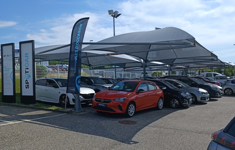 carports pour un concessionnaire