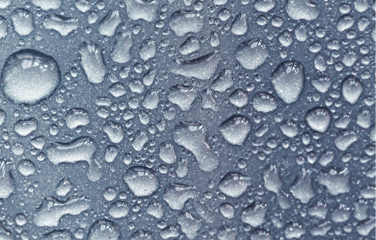 condensation sur une surface métallique