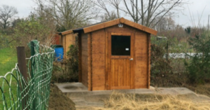 abri jardin bois pour un potager collectif