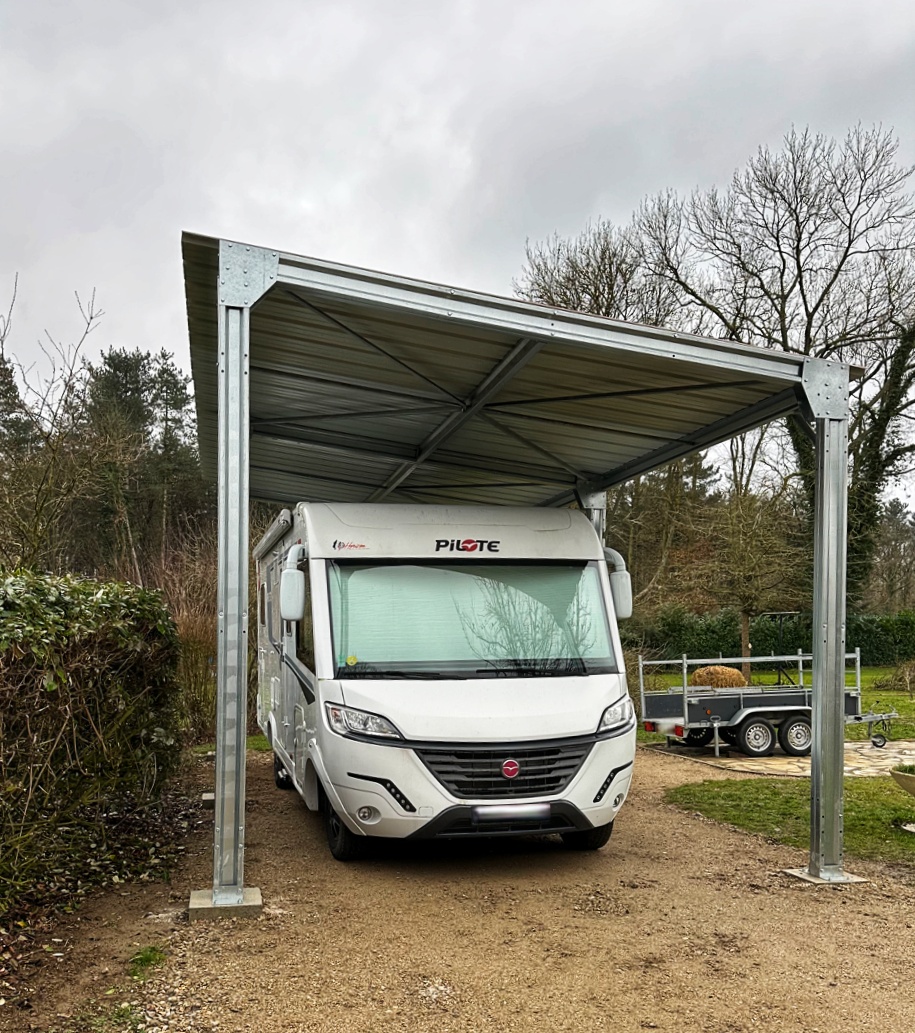 abri camping-car en métal